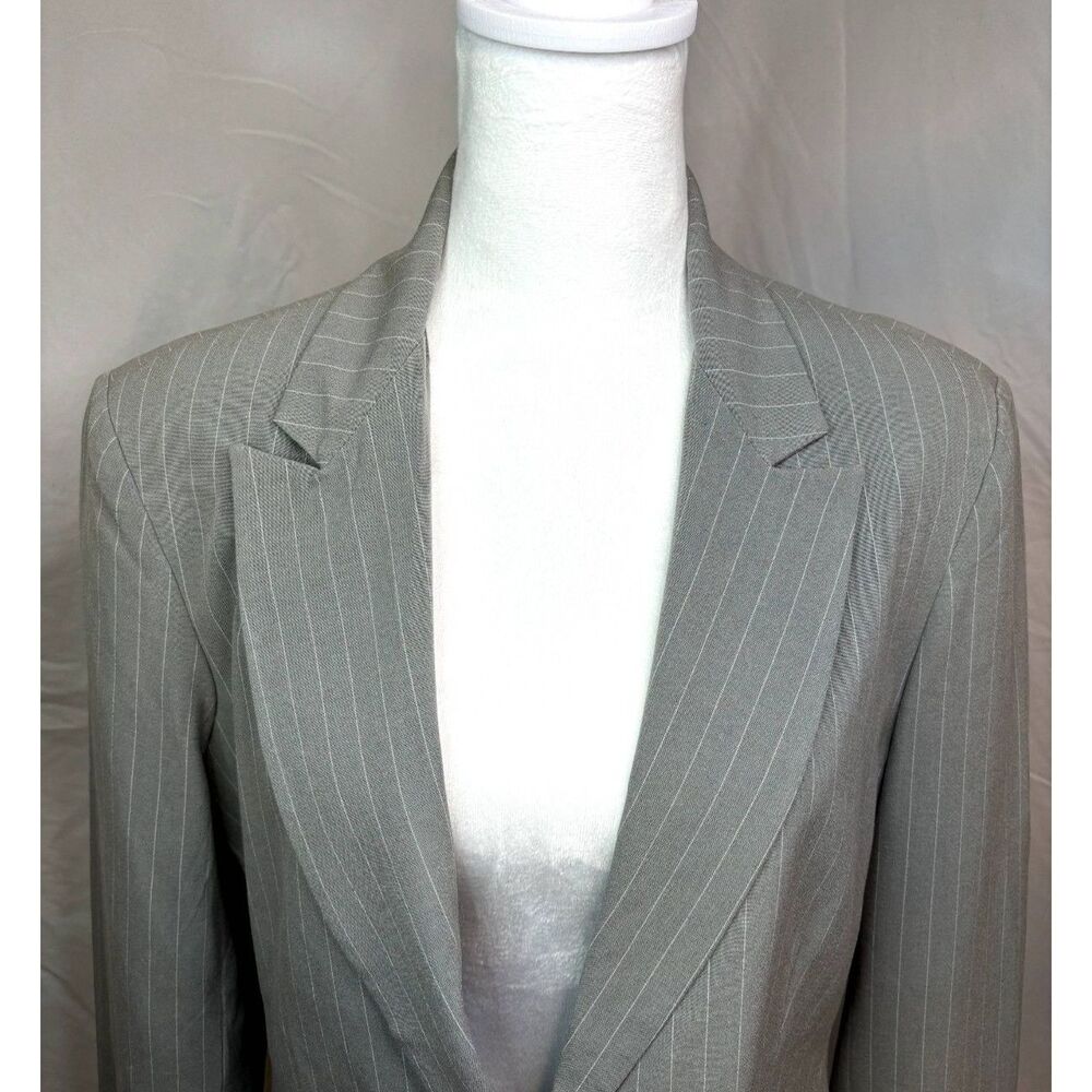 Steve & Barry's Uptown Gray Pinstripe Blazer One Button Womens Business NWT - Picture 3 of 8